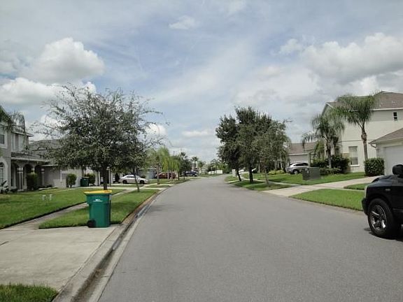 3rd image of 104 Southampton Dr