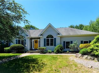 2 Evergreen Ln, Westerly, RI 02891