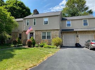 918 Country Club Dr, Greensburg, PA 15601