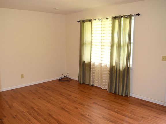 4th image of 2585 McClain St