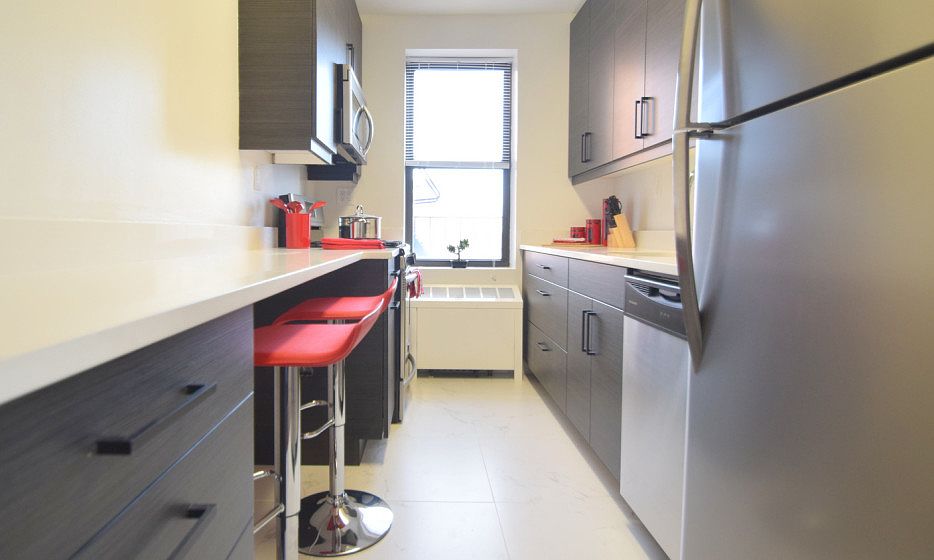 ROC Super Deluxe 503D Kitchen 2