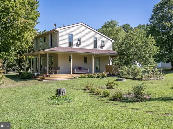2416 Evergreen Ln, Pottstown, PA 19465