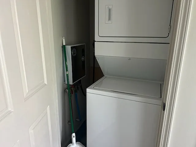 204 Barnett Cir — Photo 5