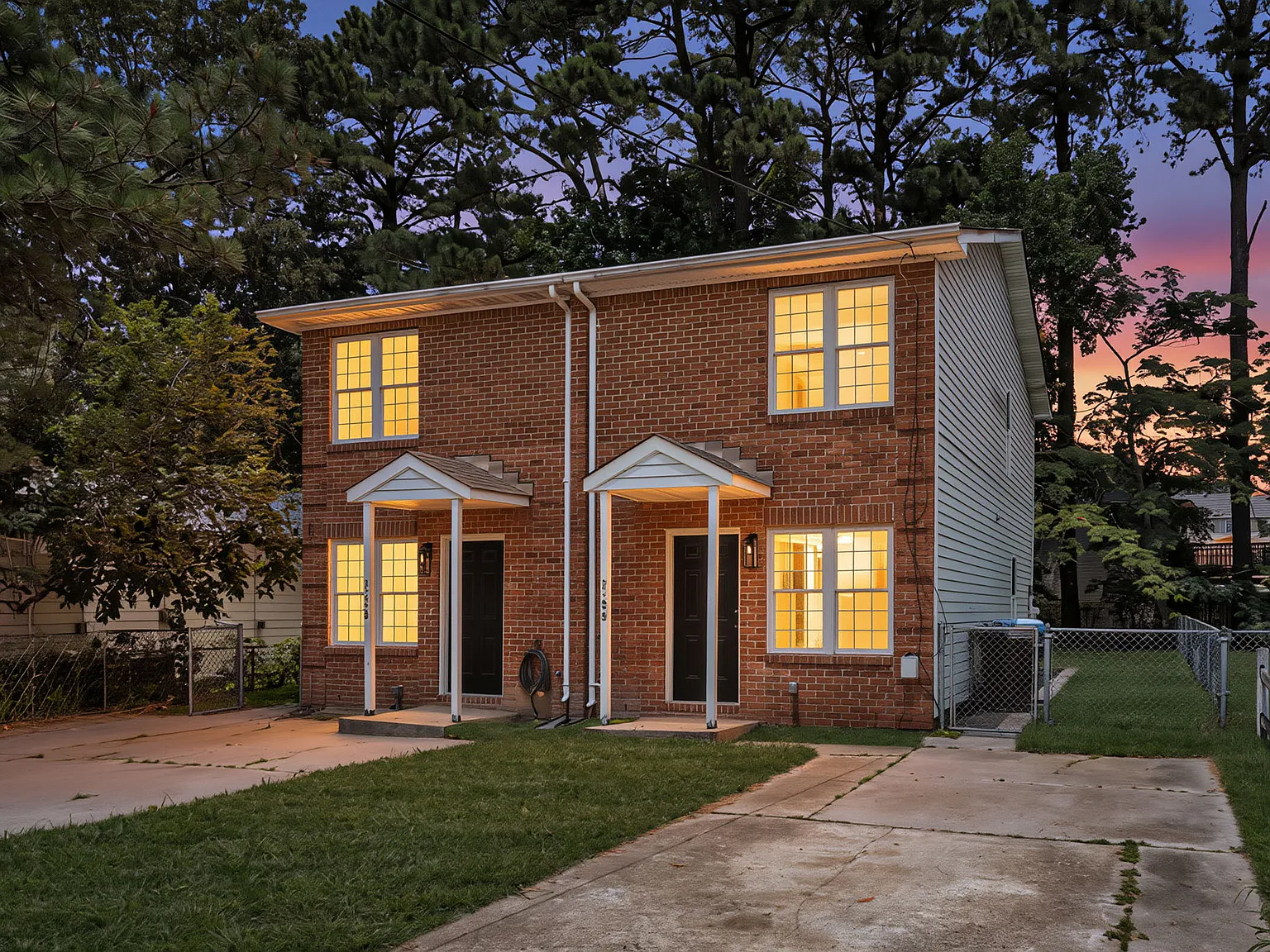 3 bed, 1.5 bath, 1110 sqft, $2,200 — Photo 3