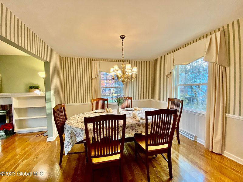 5th image of 2162 Orchard Park Drive