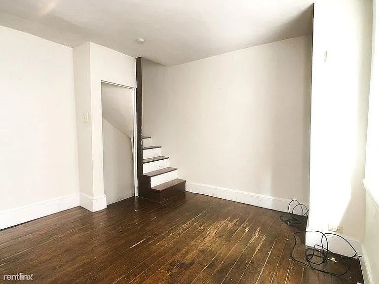 318 Butler Ave — Photo 7