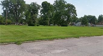 2nd image of 2510 Natalie Ave