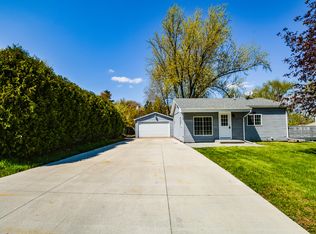 27620 W Luana Ln, Ingleside, IL