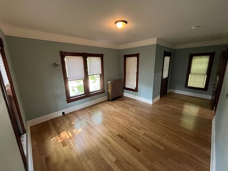 921 W Huron St — Photo 7