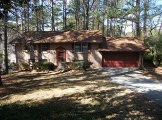 6277 Hayes Dr, Norcross, GA 30093