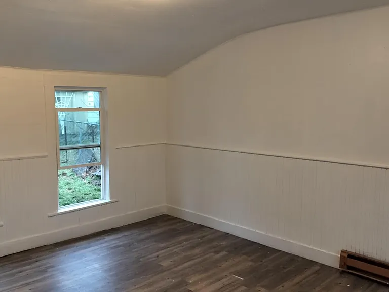 420 W Shannon Ave — Photo 22