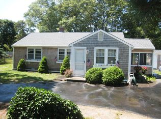 41 Nearmeadows Rd, West Yarmouth, MA 02673