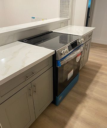 3rd image of 731 23rd St APT 8