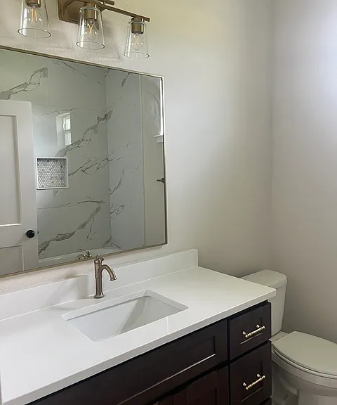 2104 Sarah Way — Photo 13