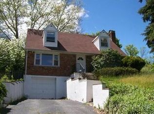 2589 Quaker Church Rd, Yorktown Heights, NY 10598