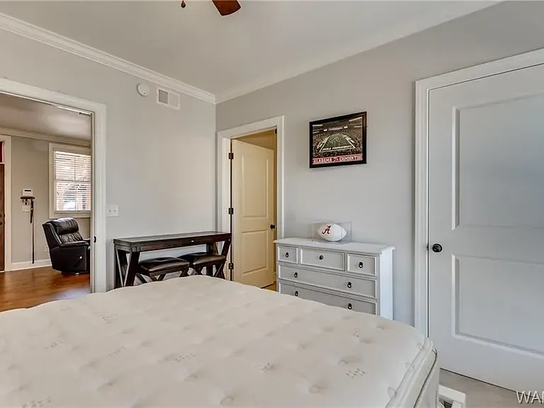 820 Frank Thomas Ave #108 — Photo 11