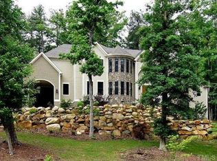 1011 Northridge Ln, Chapel Hill, NC 27514