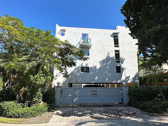 2nd image of 1853 Jefferson Ave APT 5