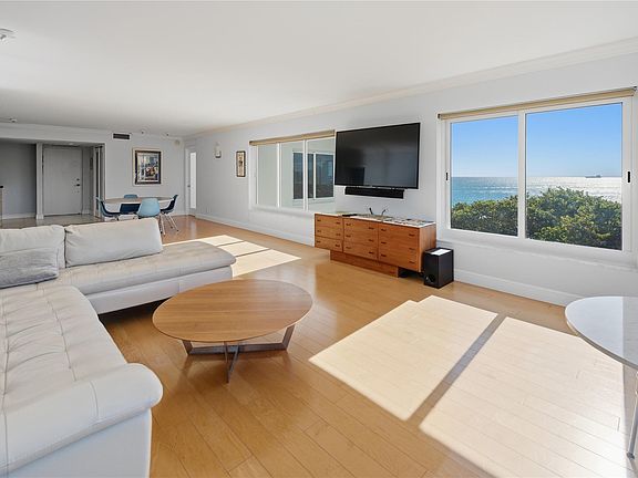 2nd image of 1151 N Fort Lauderdale Beach Boulevard #4c