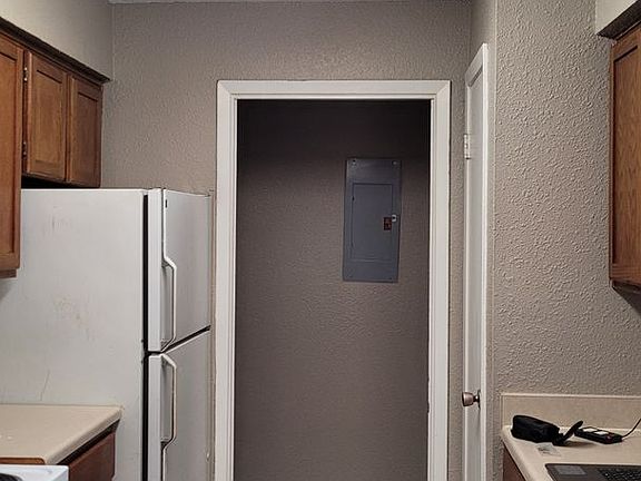 3rd image of 8804 Schick Rd APT C