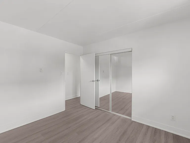 277 Anderson Ave — Photo 13