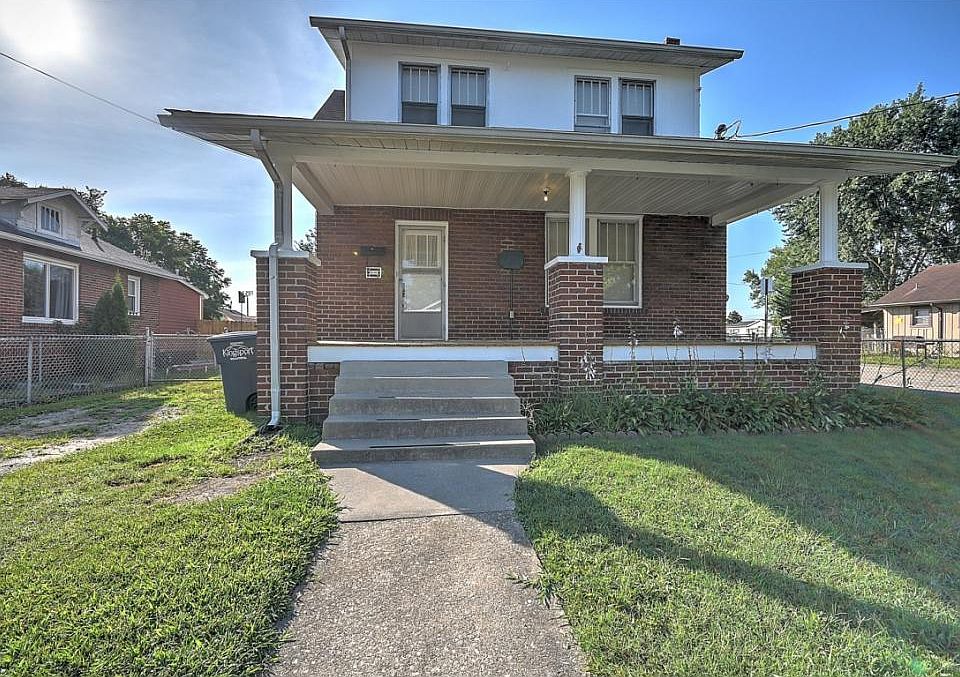 1st image of 1701 Highland St