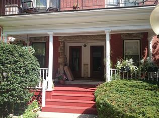 2 Auburn Ct, Brookline, MA 02446