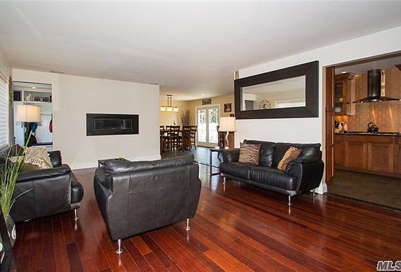 5th image of 551 Pease Ln