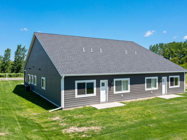 301 61st St SW, Waverly, MN 55390