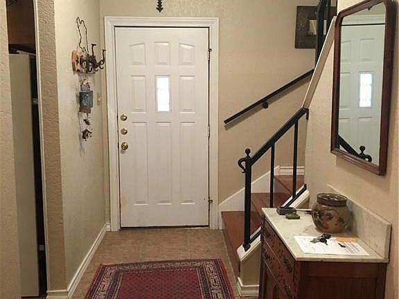 3rd image of 18035 Fm 306 APT 106