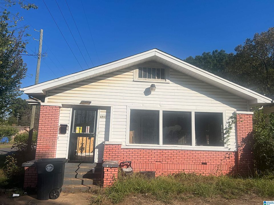 1st image of 1744 Lee Ave