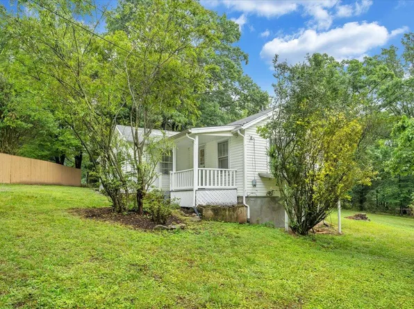 4393 Daugherty Rd, Salem, VA 24153