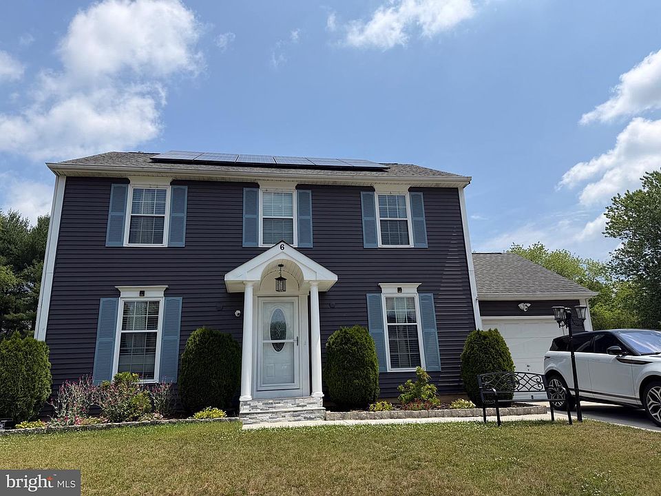 1st image of 6 Brandon Ct