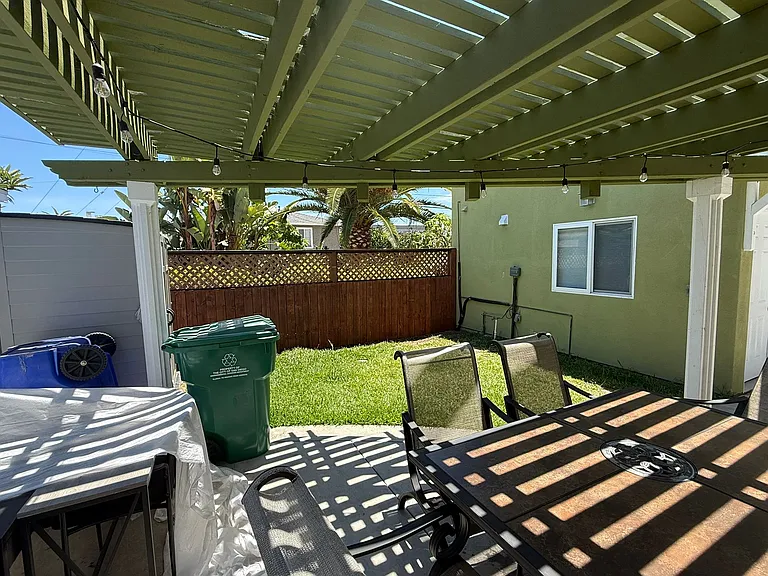 4383 Van Dyke Ave — Photo 19