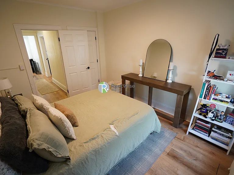 230 Walnut St #24 — Photo 32