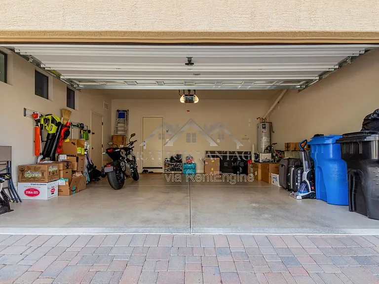 4467 E Remington Dr — Photo 34