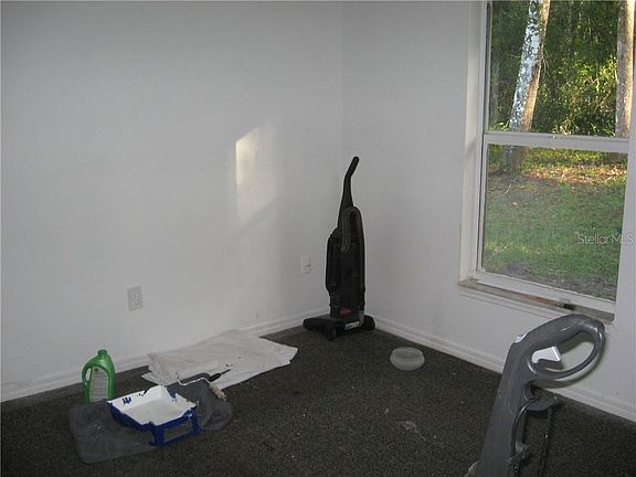 5th image of 508 W Garrison Ave