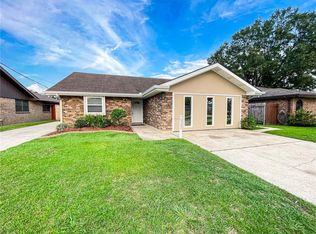1121 Westwood Dr, Marrero, LA 70072