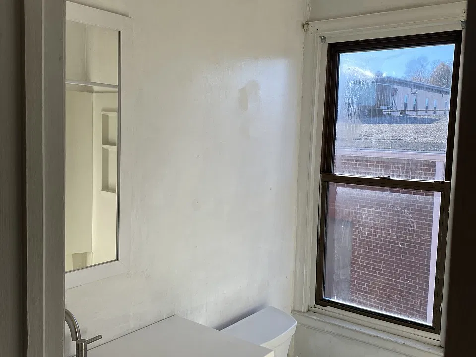 1 Divinity St #3F