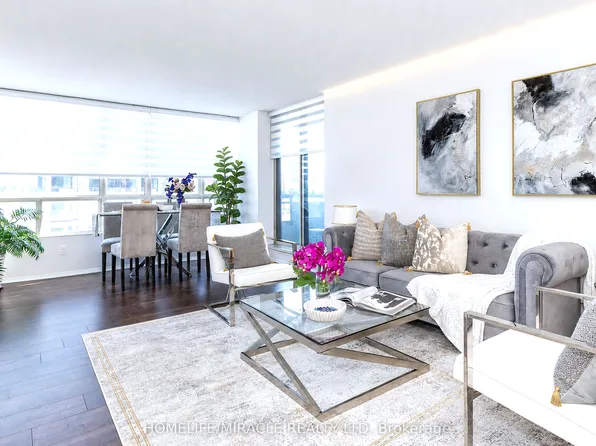 5785 Yonge St #306, Toronto, ON M2M 4J2