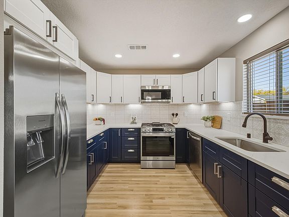 3rd image of 1527 Stoneway Dr NW