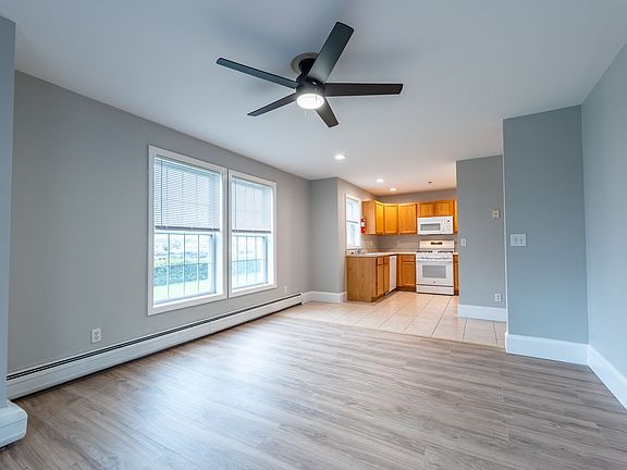 4th image of 1144 North Ave #3