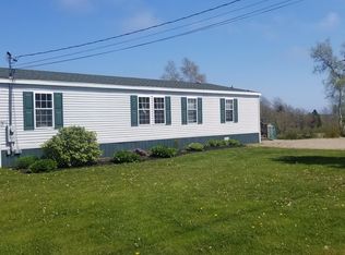 27 Maxwell Rd, Gouldsboro, ME 04607
