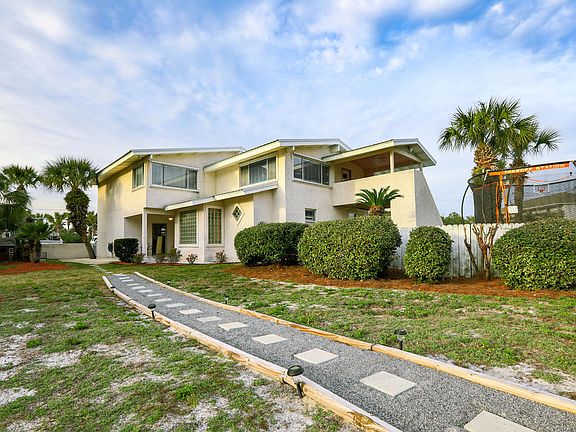 5th image of 405 Cobia Ave