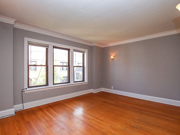 3rd image of 3126 N Kimball Ave #3W