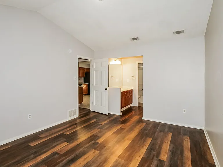 10326 Curtis Dr — Photo 8