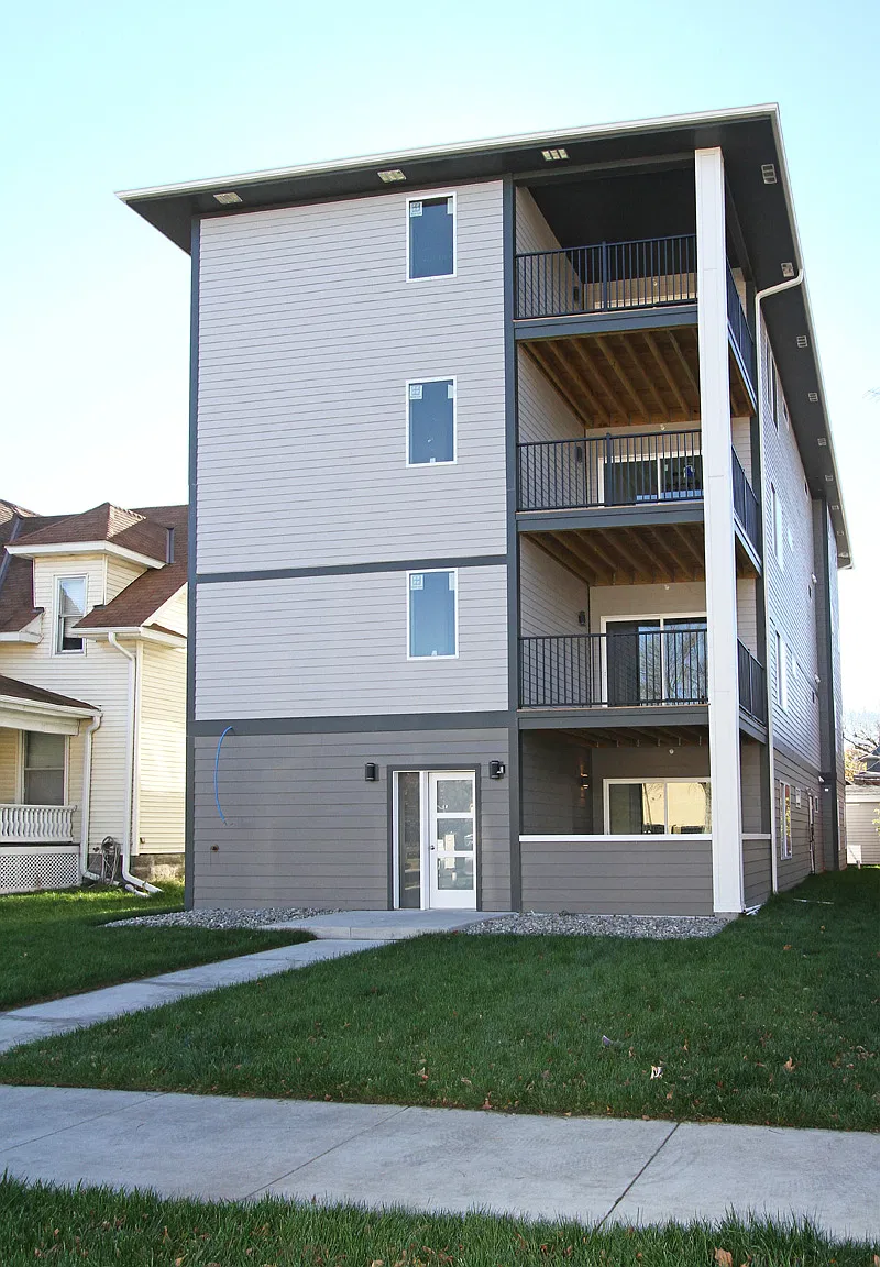 3 bed, 1730 sqft, $1,795 — Photo 1