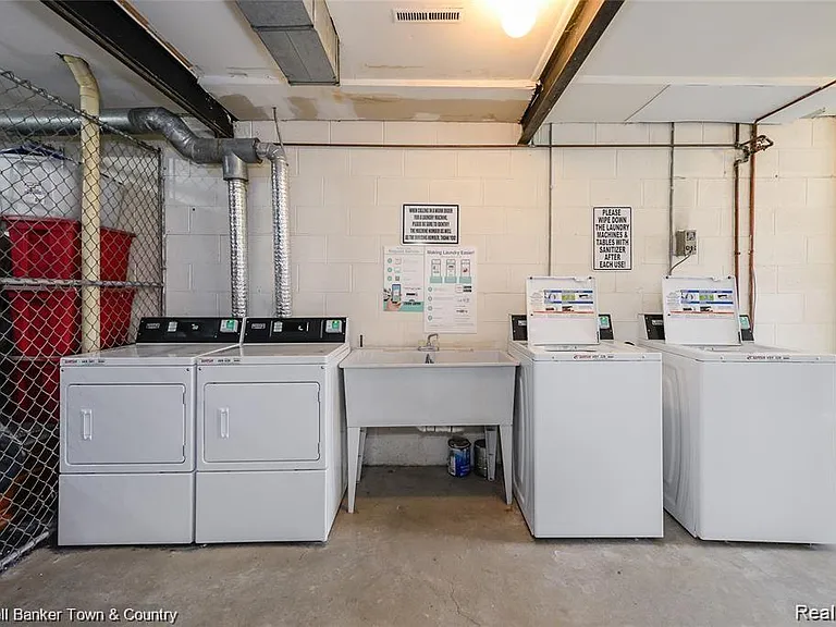 311 W Highland Rd #T16 — Photo 12