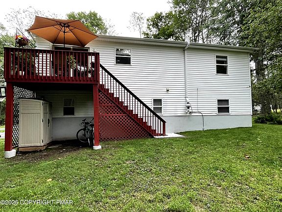 3rd image of 2667 Highview Dr