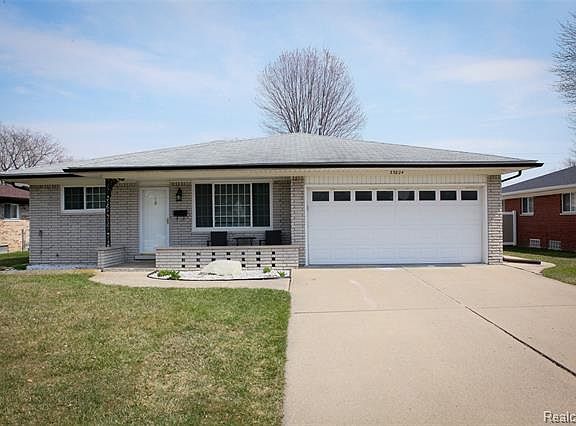 3rd image of 35824 Georgetown Dr